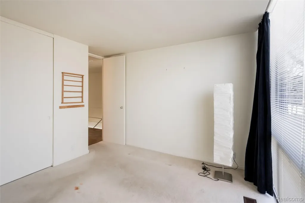 1346 Nicolet Place Detroit City MI 48207
