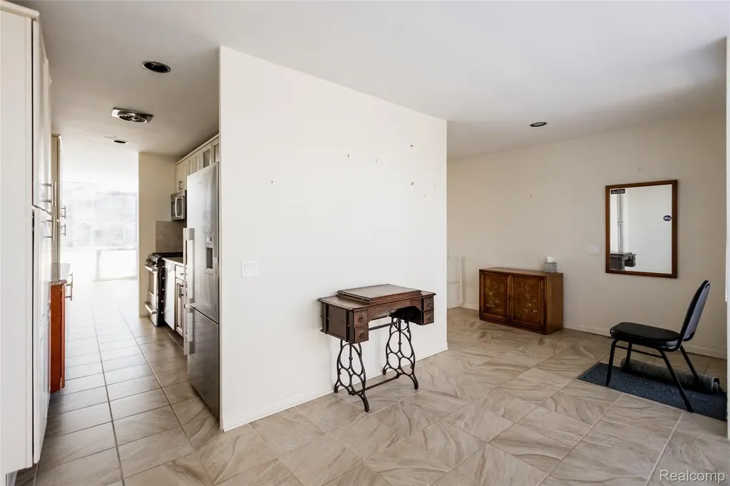 1346 Nicolet Place Detroit City MI 48207