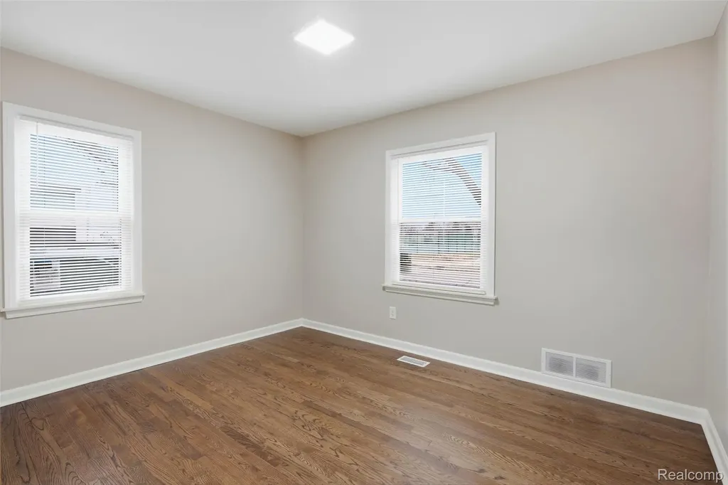 3050 Catalpa Drive Berkley City MI 48072