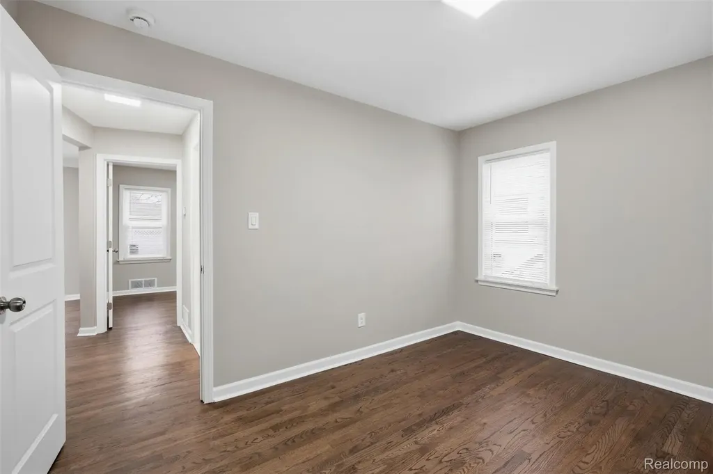 3050 Catalpa Drive Berkley City MI 48072