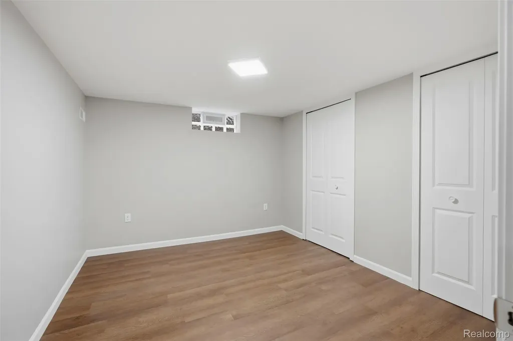 3050 Catalpa Drive Berkley City MI 48072