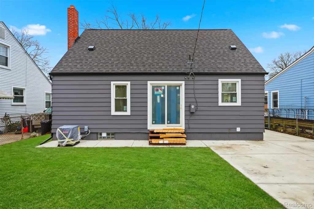 3050 Catalpa Drive Berkley City MI 48072