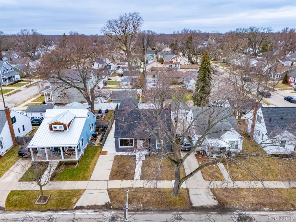 3050 Catalpa Drive Berkley City MI 48072