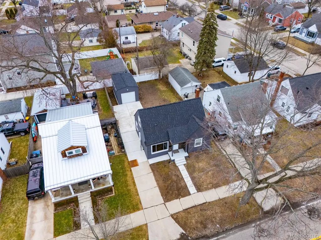 3050 Catalpa Drive Berkley City MI 48072