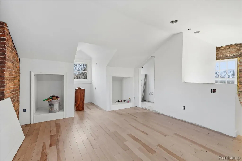 1356 Labrosse Street Detroit City MI 48226
