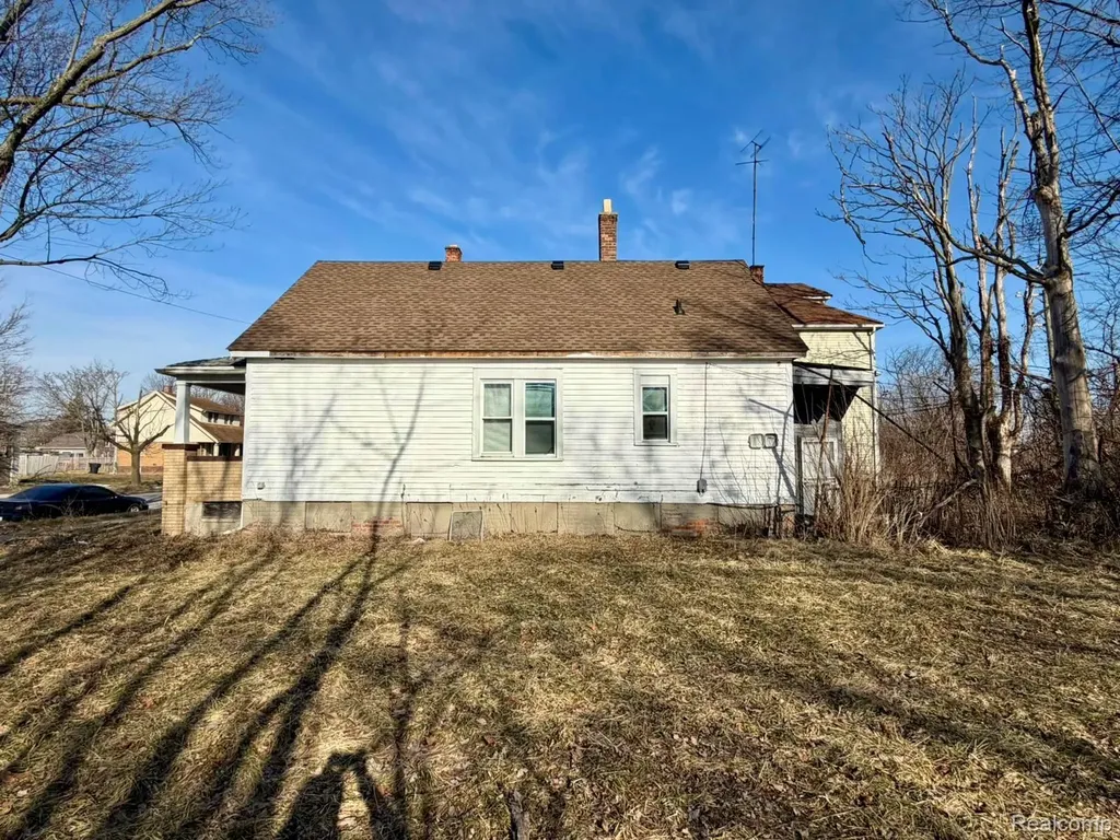 5044 Mcclellan Street Detroit City MI 48213