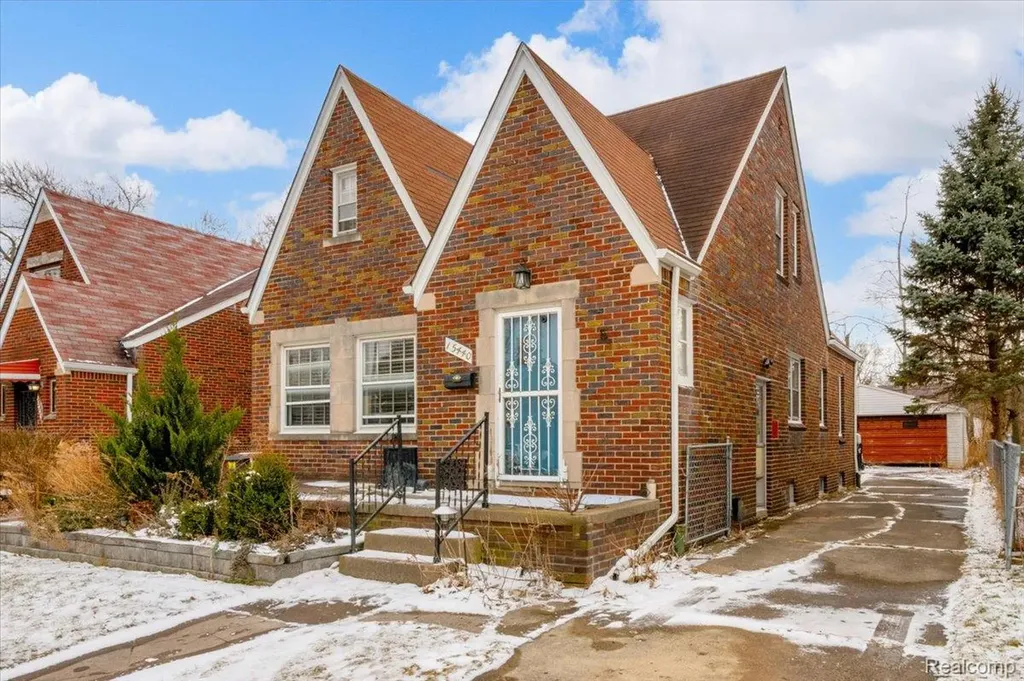 15440 Mapleridge Street Detroit City MI 48205