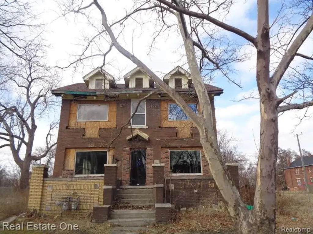 2704 Hogarth Street Detroit City MI 48206