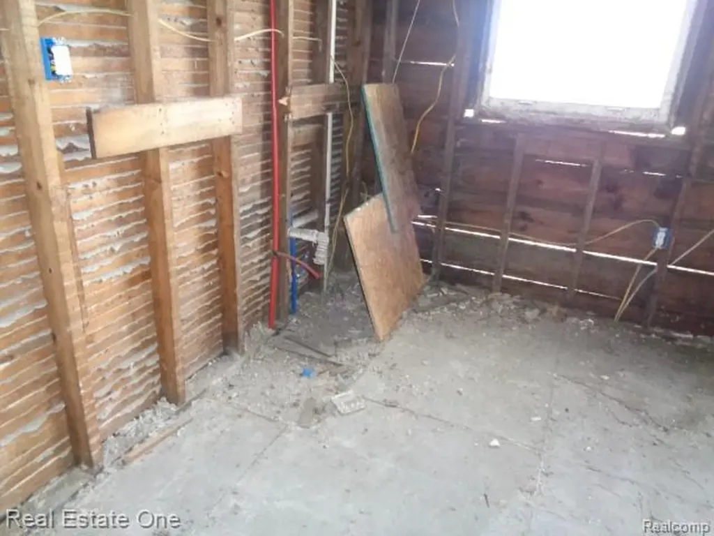2704 Hogarth Street Detroit City MI 48206
