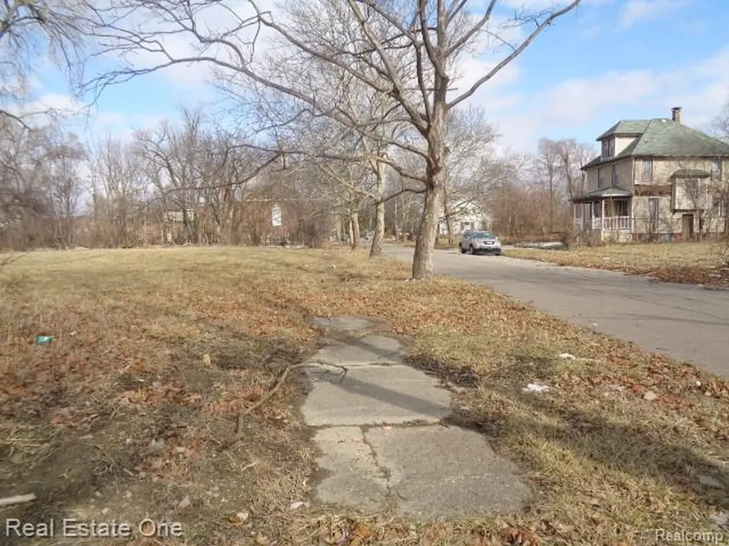 2704 Hogarth Street Detroit City MI 48206