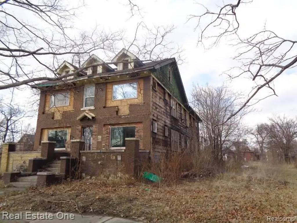 2704 Hogarth Street Detroit City MI 48206