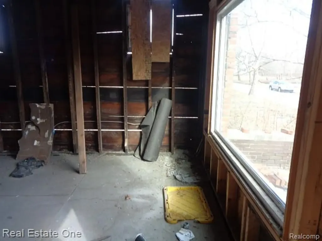 2704 Hogarth Street Detroit City MI 48206