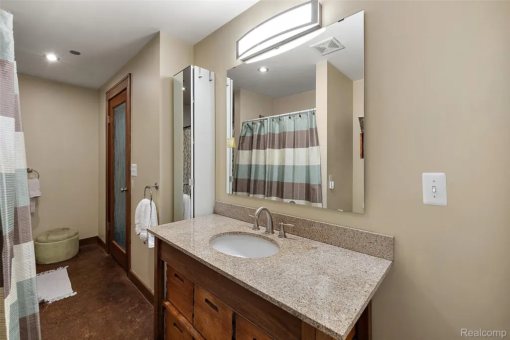 78 Watson Street Detroit City MI 48201