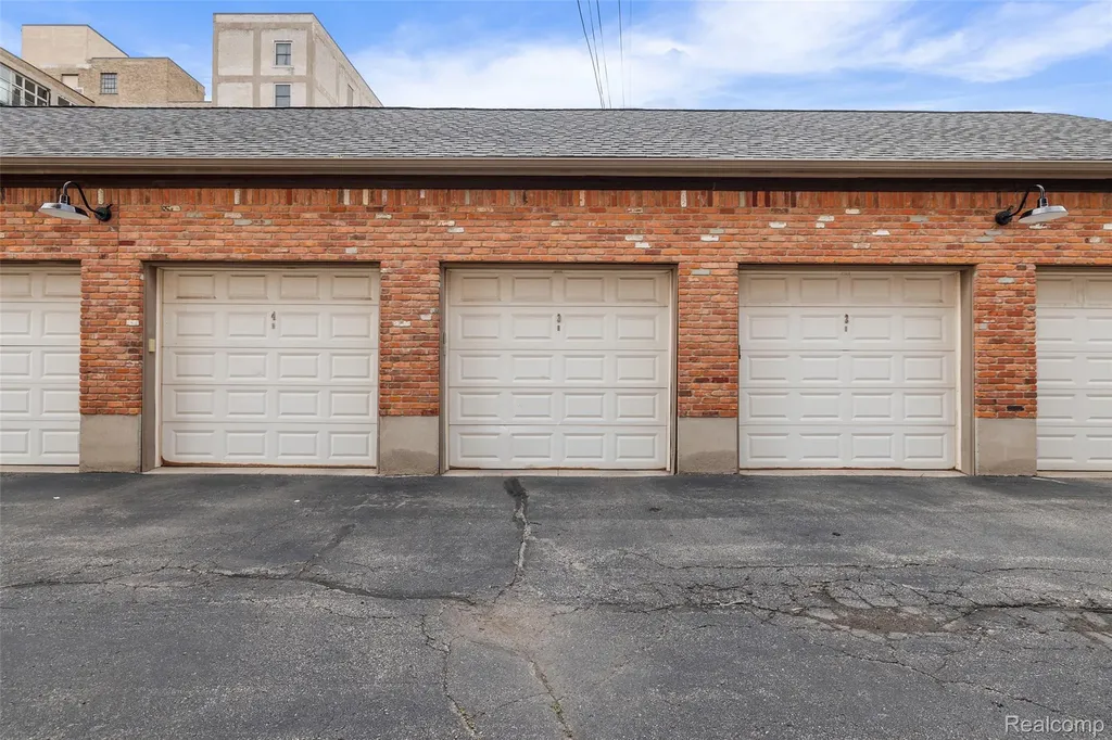 78 Watson Street Detroit City MI 48201