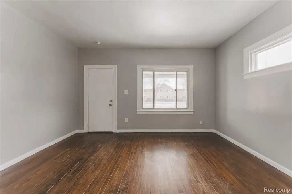 1623 Electric Avenue Lincoln Park City MI 48146