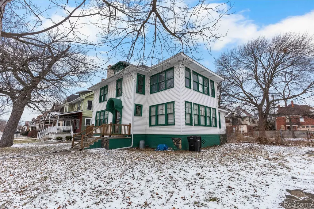 628 Taylor Street Detroit City MI 48202