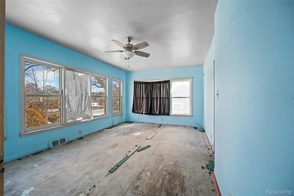628 Taylor Street Detroit City MI 48202
