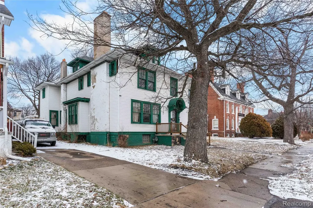 628 Taylor Street Detroit City MI 48202