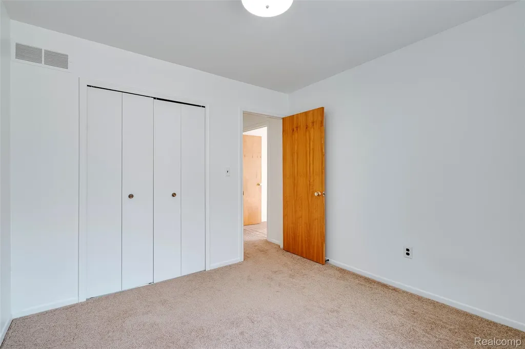 41617 Bedford Drive Canton Charter Township MI 48187