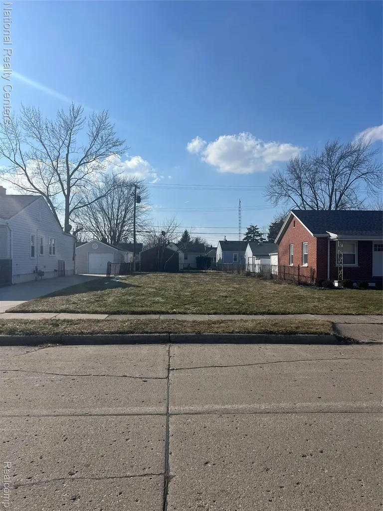 26441 Belanger Street Roseville City MI 48066
