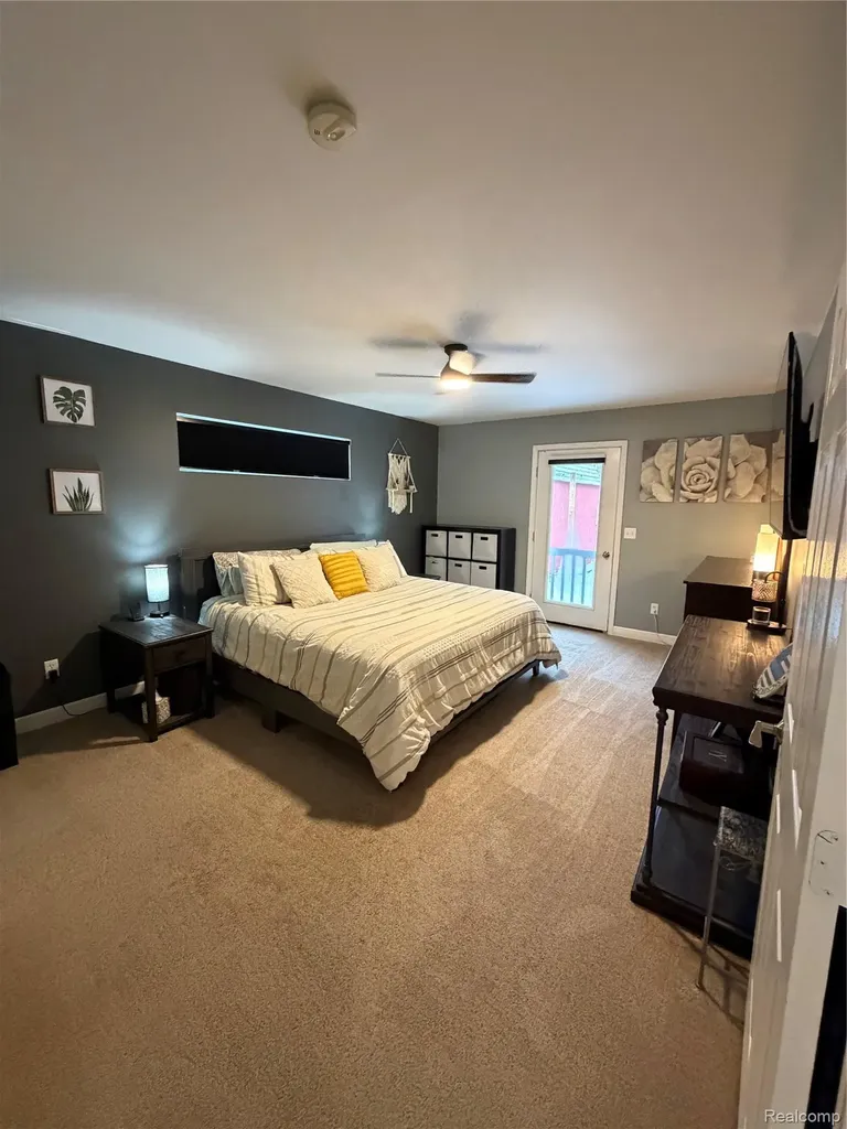 8645 Country Club Drive Hamburg Township MI 48169