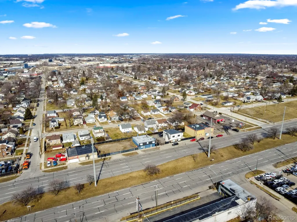 12434 8 Mile Road Warren City MI 48089