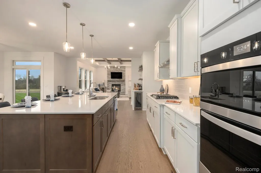 7699 Orchard Lane Washington Township MI 48095