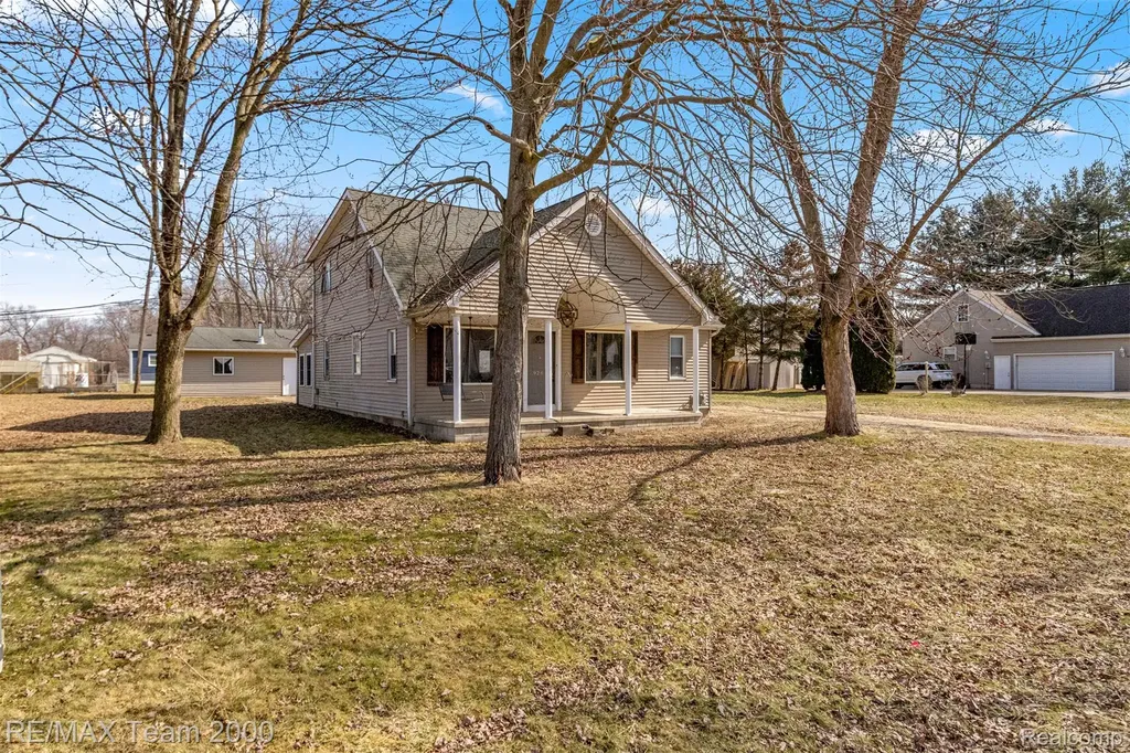 9267 Glenis Street Taylor City MI 48180