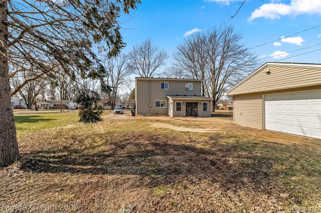 9267 Glenis Street Taylor City MI 48180