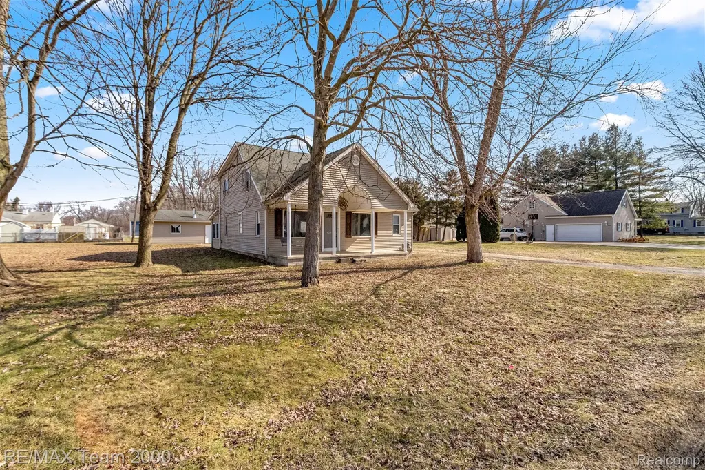9267 Glenis Street Taylor City MI 48180