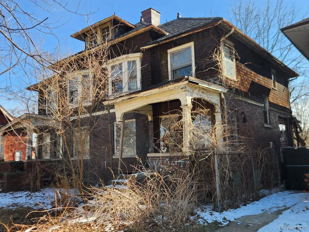 284 E Philadelphia Street Detroit City MI 48202