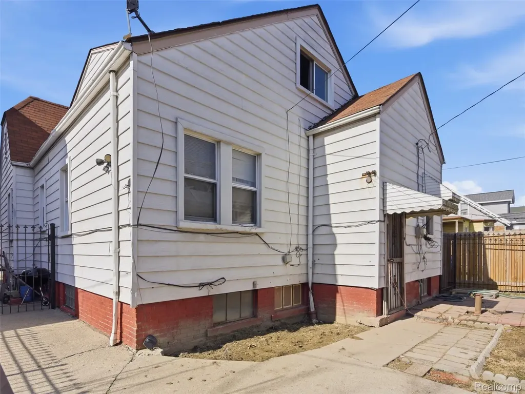 12684 Birwood Street Detroit City MI 48238
