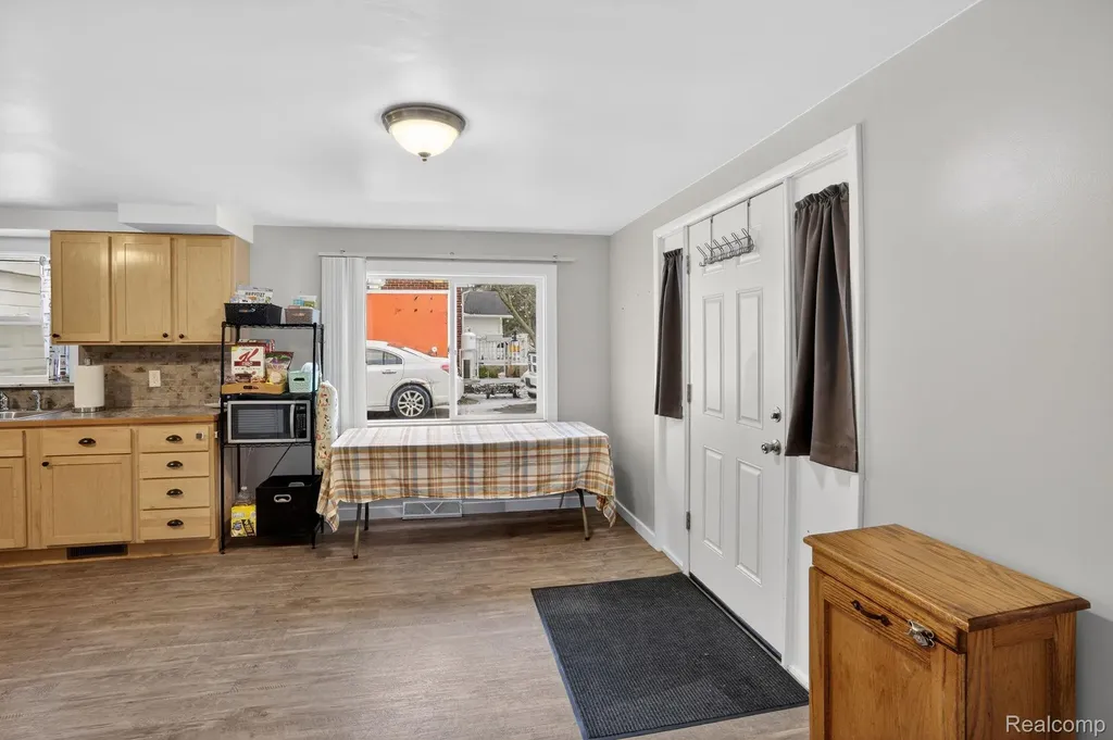 3066 Schaefer Street Carrollton Township MI 48604