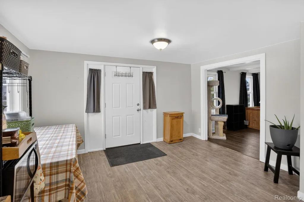 3066 Schaefer Street Carrollton Township MI 48604