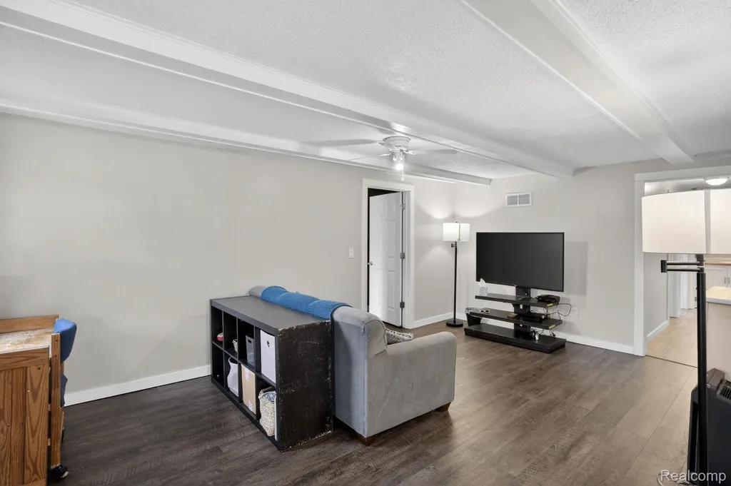 3066 Schaefer Street Carrollton Township MI 48604