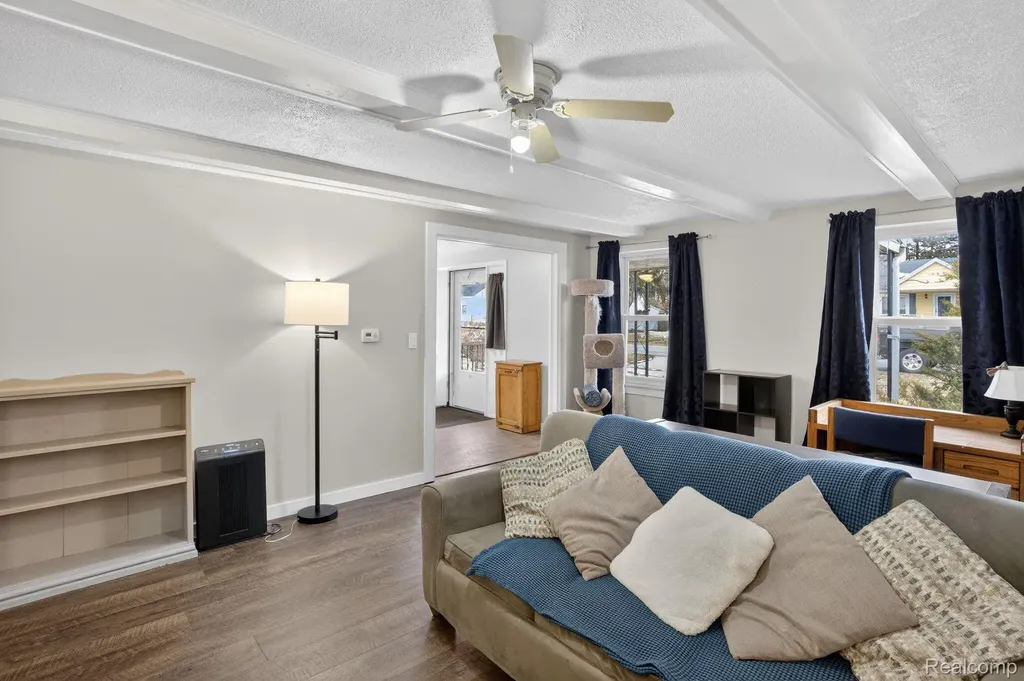 3066 Schaefer Street Carrollton Township MI 48604
