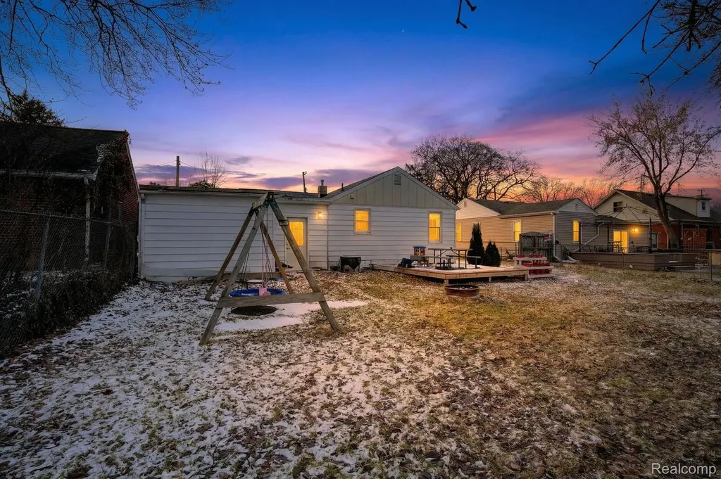 3066 Schaefer Street Carrollton Township MI 48604