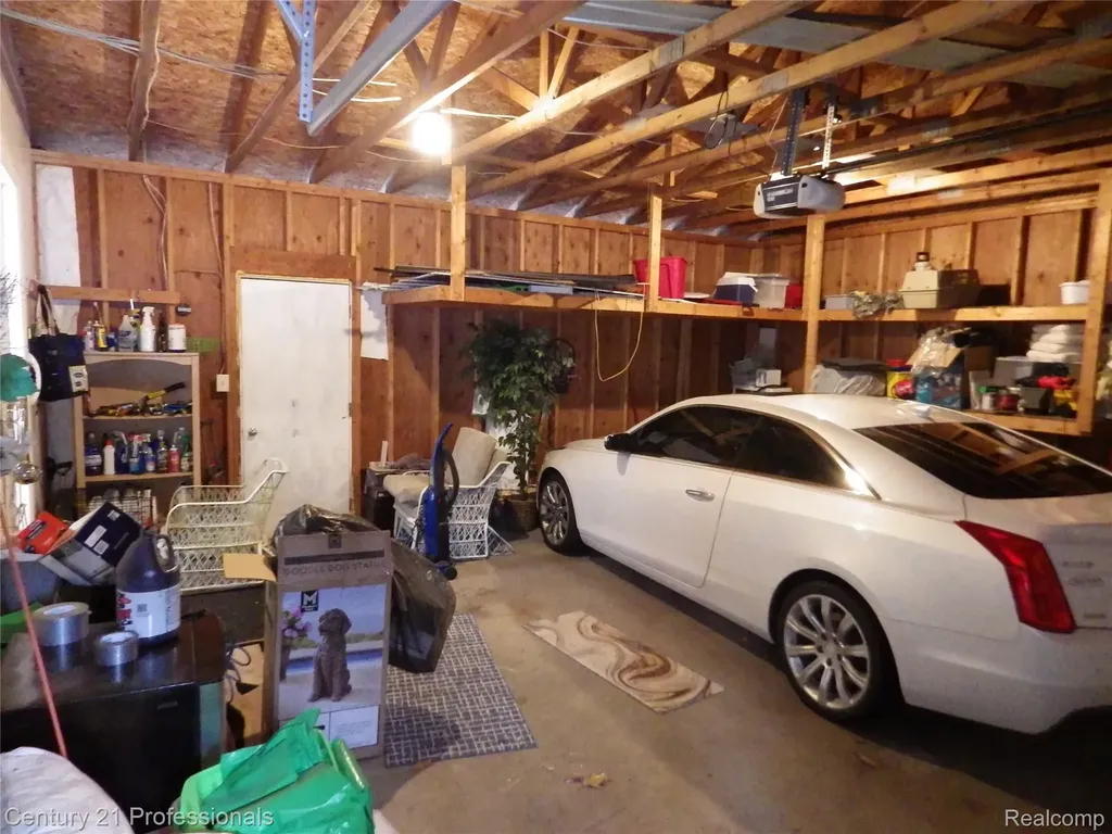 1137 Reads Run Long Lake Township MI 49685