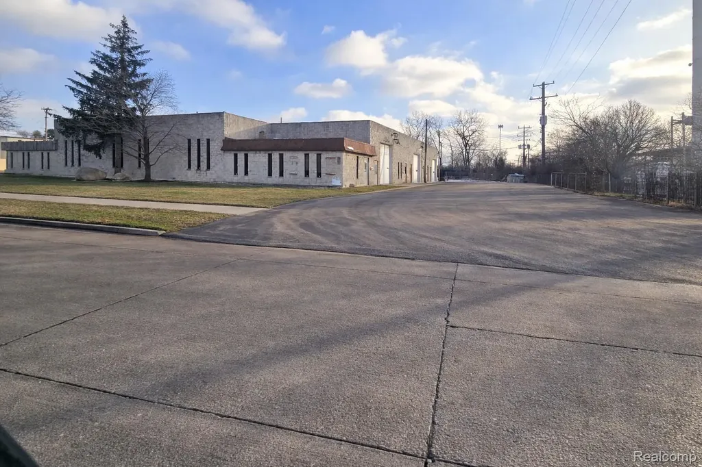 5848 Hubbard Street Garden City City MI 48135