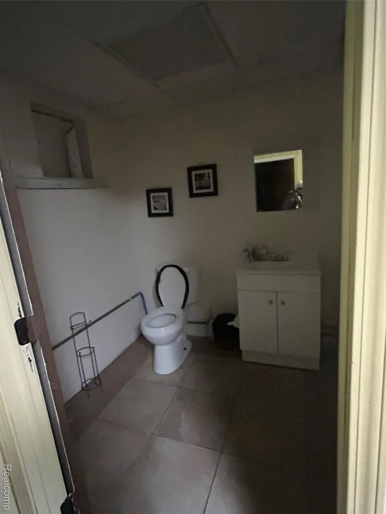 13657 Grand River Avenue Detroit City MI 48227