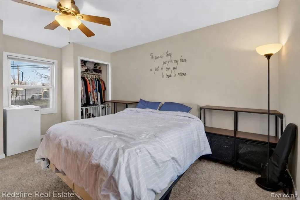 1517 Lillian Street Westland City MI 48186