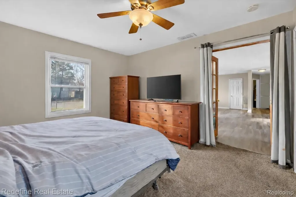1517 Lillian Street Westland City MI 48186