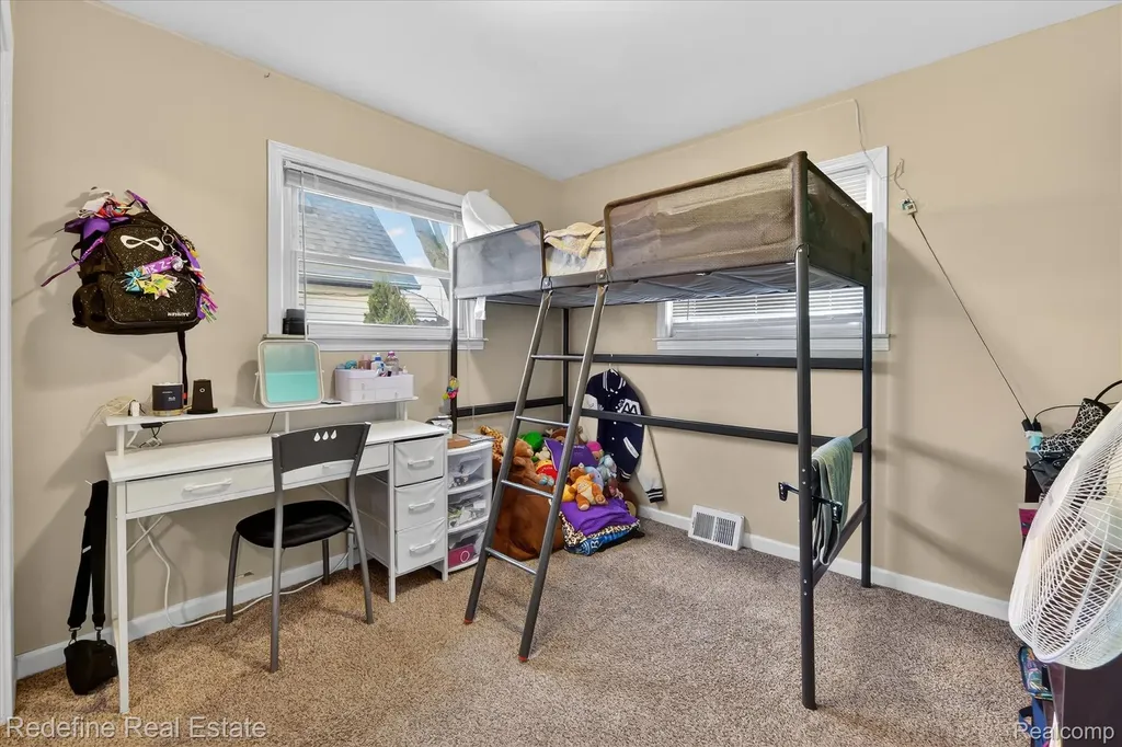 1517 Lillian Street Westland City MI 48186