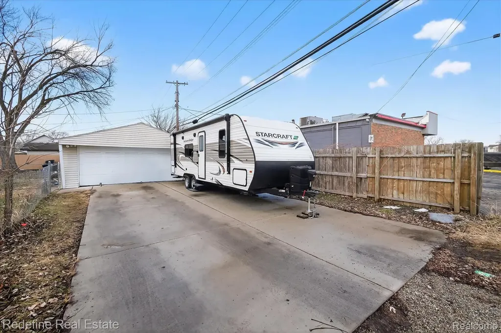 1517 Lillian Street Westland City MI 48186