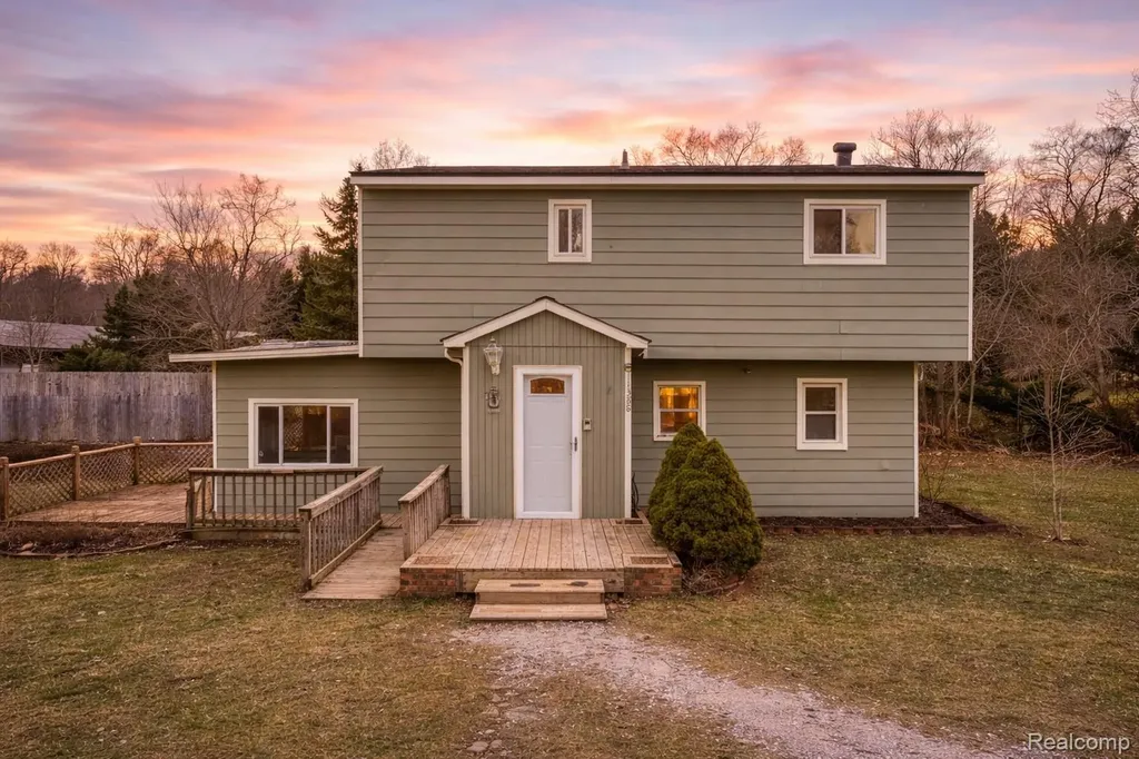 11388 Sunset Boulevard Putnam Township MI 48169