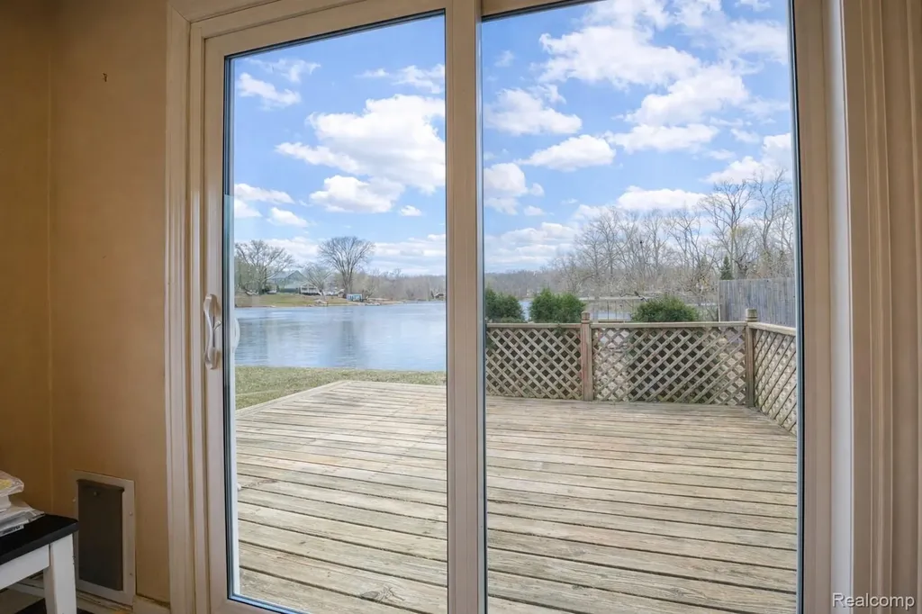 11388 Sunset Boulevard Putnam Township MI 48169