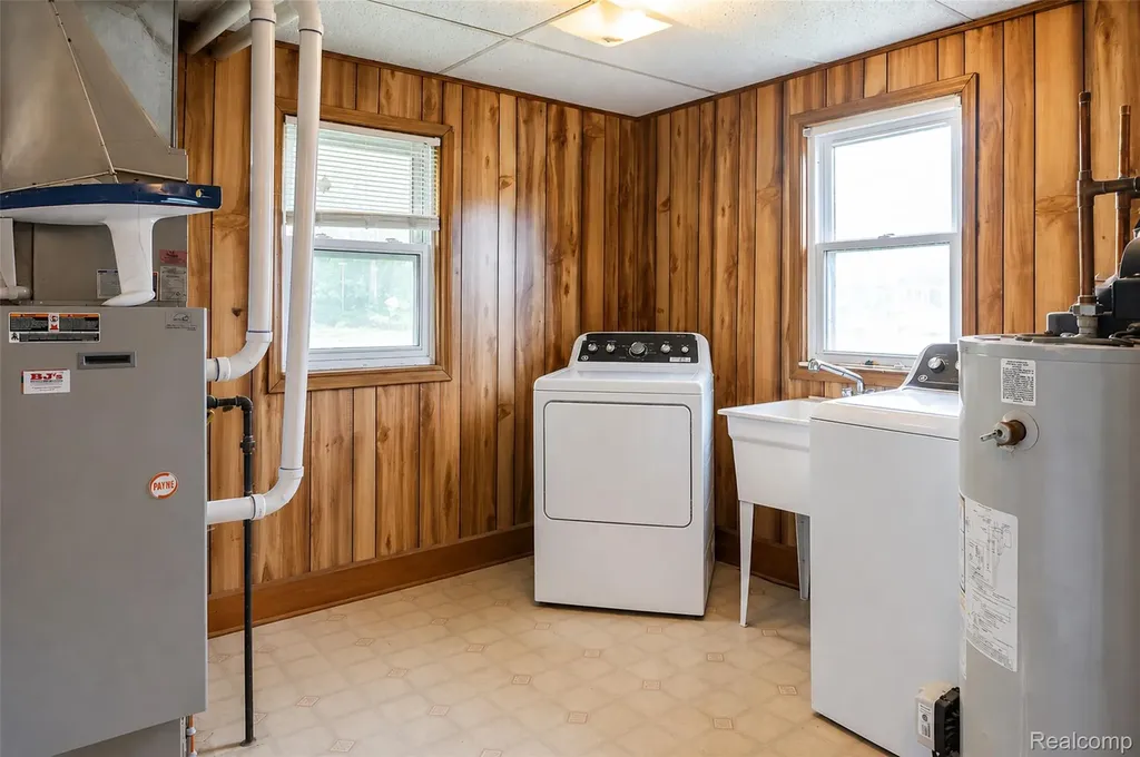 11388 Sunset Boulevard Putnam Township MI 48169