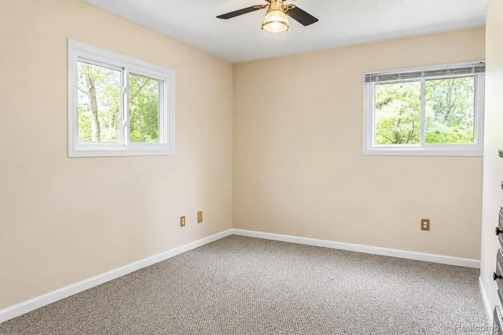 11388 Sunset Boulevard Putnam Township MI 48169
