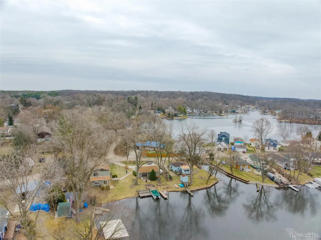 11388 Sunset Boulevard Putnam Township MI 48169
