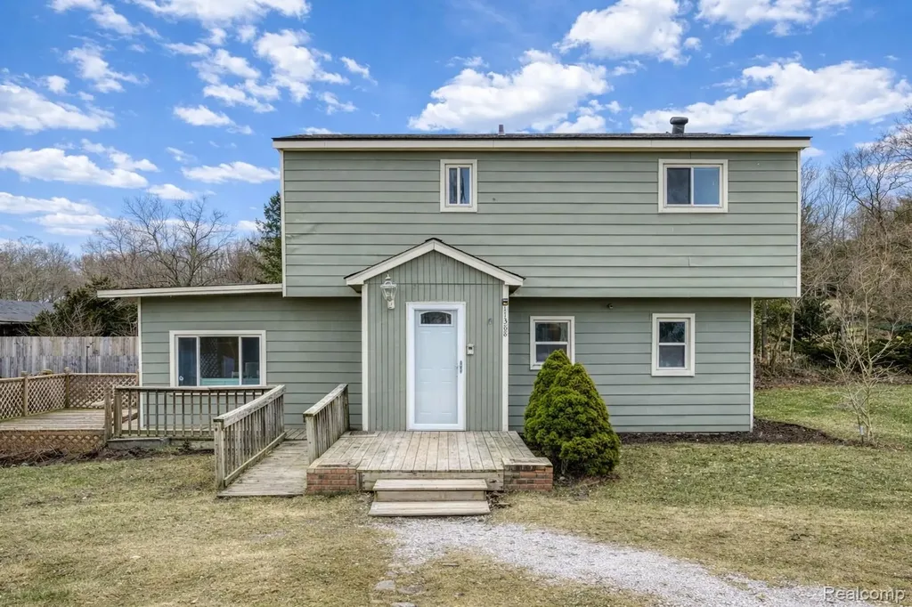 11388 Sunset Boulevard Putnam Township MI 48169